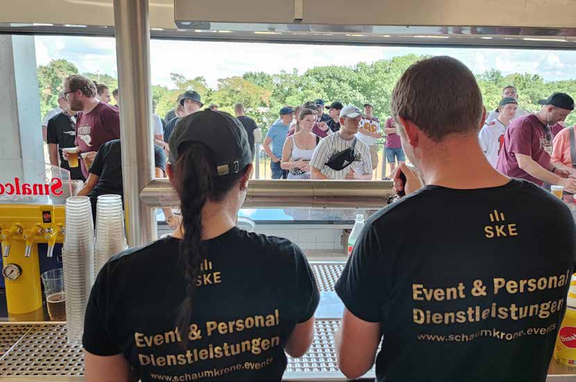 Schaumkrone Eventpersonal bei einem Einsatz